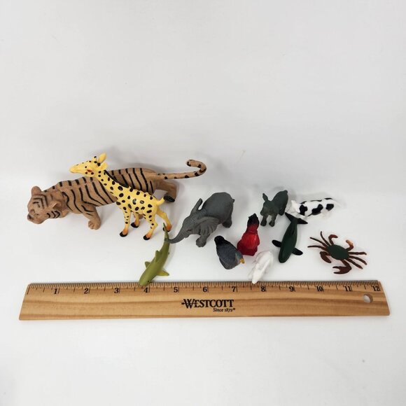 Set Of 11 Plastic Animal Figures Tiger Giraffe Elephant Shark Cow Rabbit Crab Sm - Picture 7 of 8